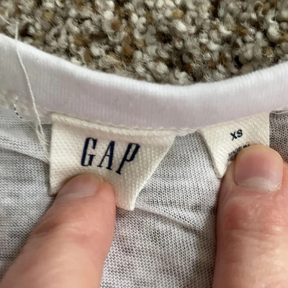 •GAP• Muscle Tee, Like New - Picture 7 of 8